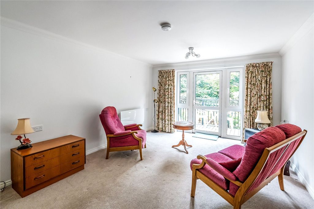 Property photo 2 of 24 Picture No. 09