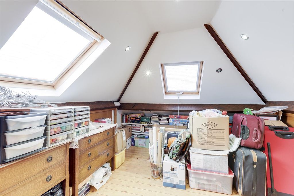 Property photo 2 of 22 3129.Jpg
