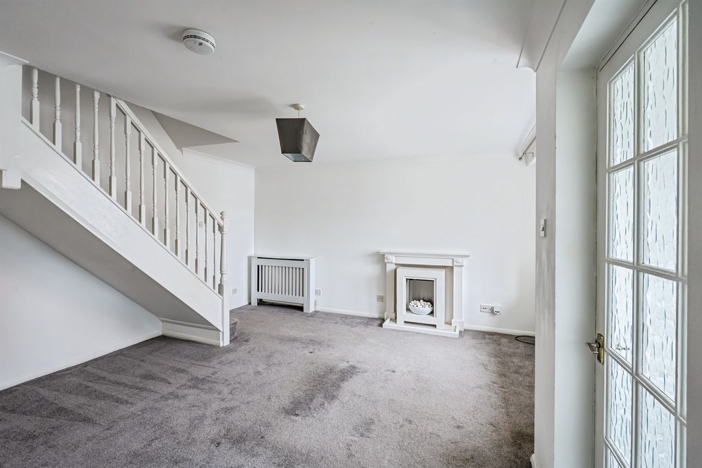 Property photo 3 of 13