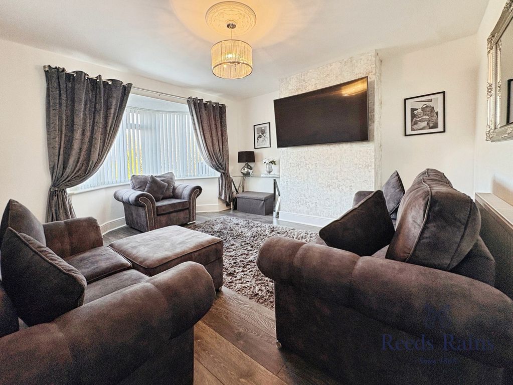 Property photo 2 of 12 Pbox-Img.Jpg