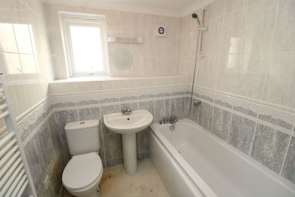 Additional image 7 of 2 bed flat for saleManor Road, Preston, Paignton TQ3
