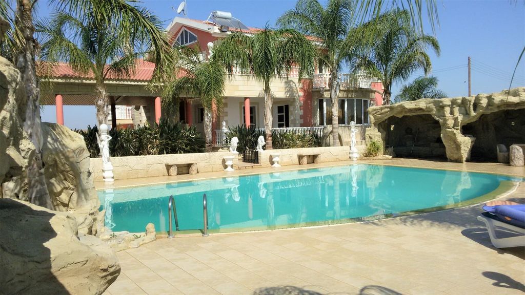 Property photo 1 of 10