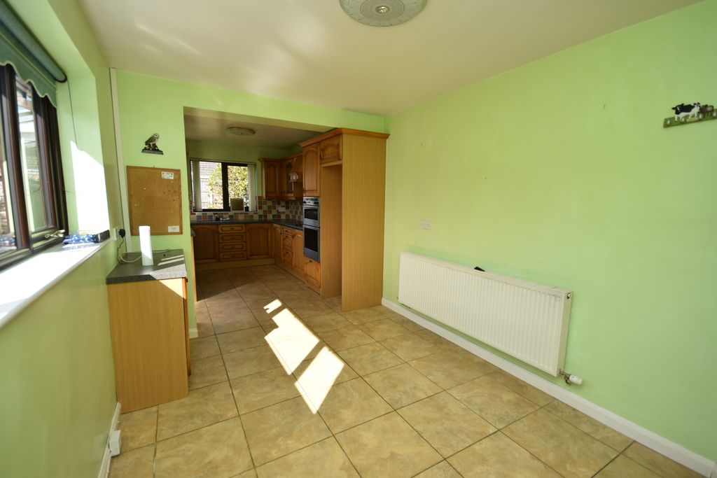 Property photo 3 of 14 Kitchen/Diner
