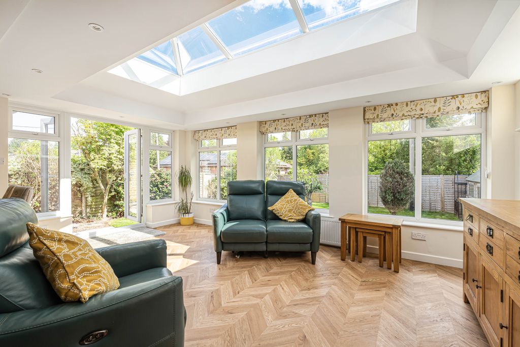 Additional image 11 of 3 bed detached bungalow for saleRiverside Close, Liss, Hampshire GU33