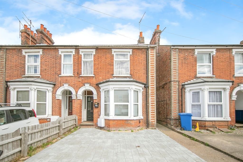 Property photo 1 of 13