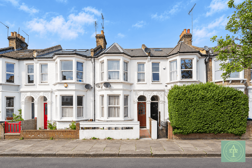 Property photo 1 of 18 3 Bedroom Terraced For Sale