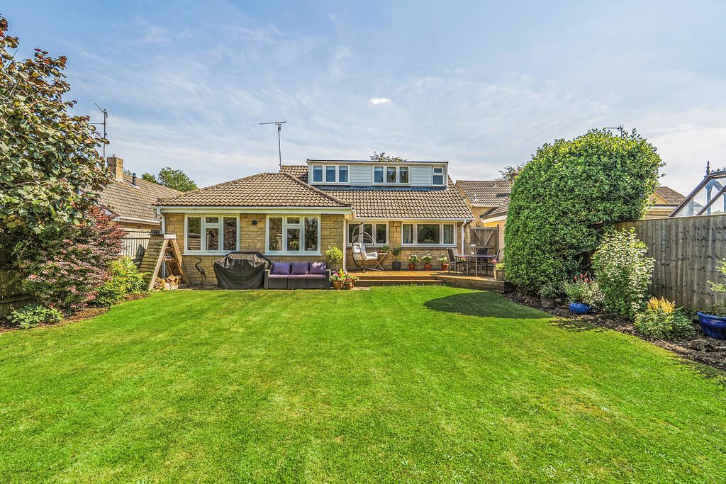 Property photo 1 of 19 216A56103833Ed116A54F4Ed5781A1488608186A4Fb9A41B6A6121