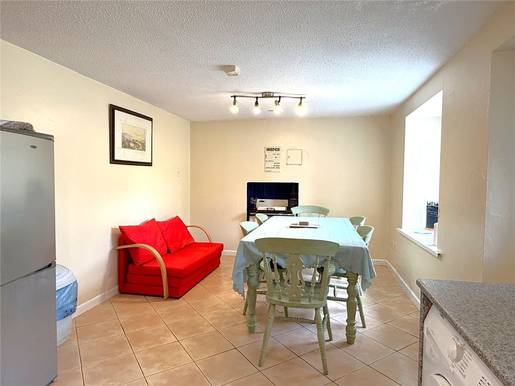 Property photo 2 of 16 Picture No. 49