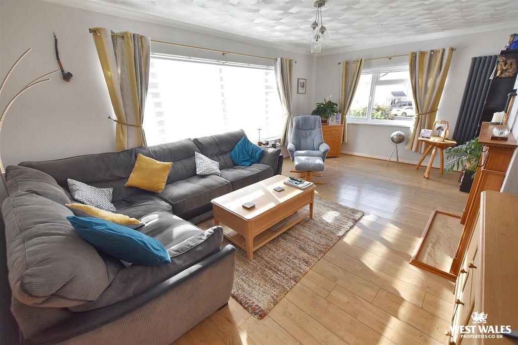 Property photo 2 of 20 10 (68).Jpg