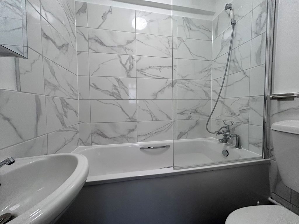 Property photo 2 of 9 Photo 2