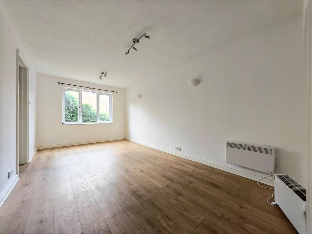 Property photo 3 of 8 Picture No. 03
