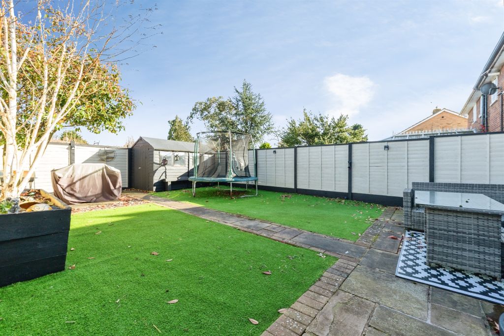 Property photo 2 of 17