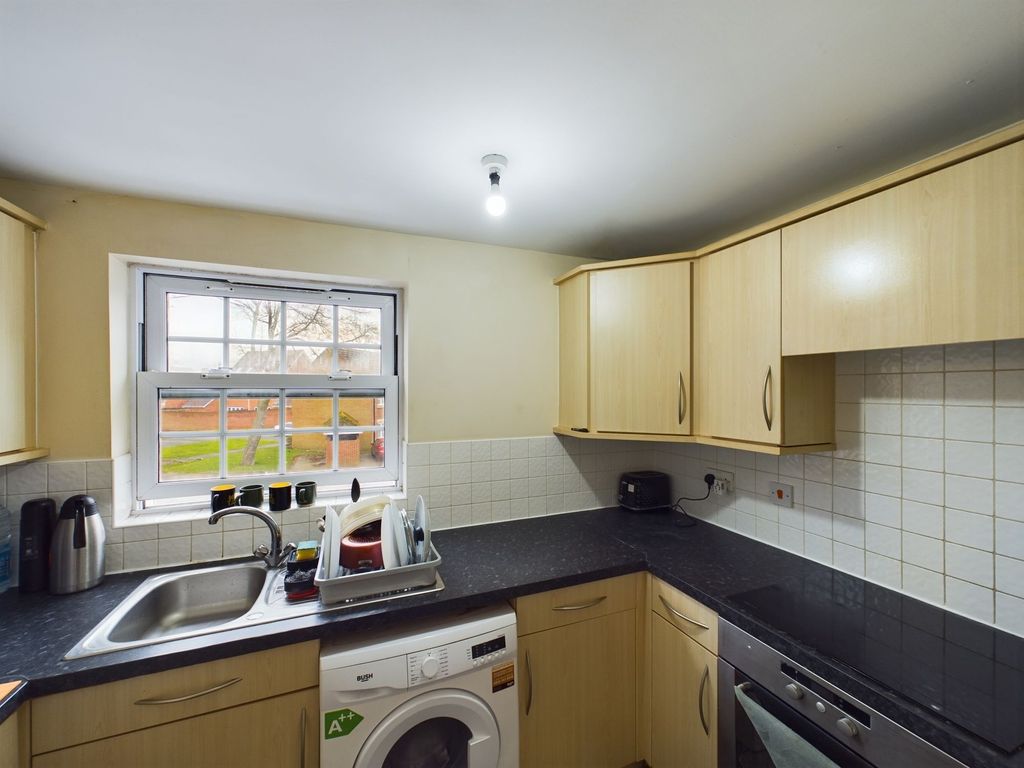 Property photo 3 of 15 Kitchen - No White Goods