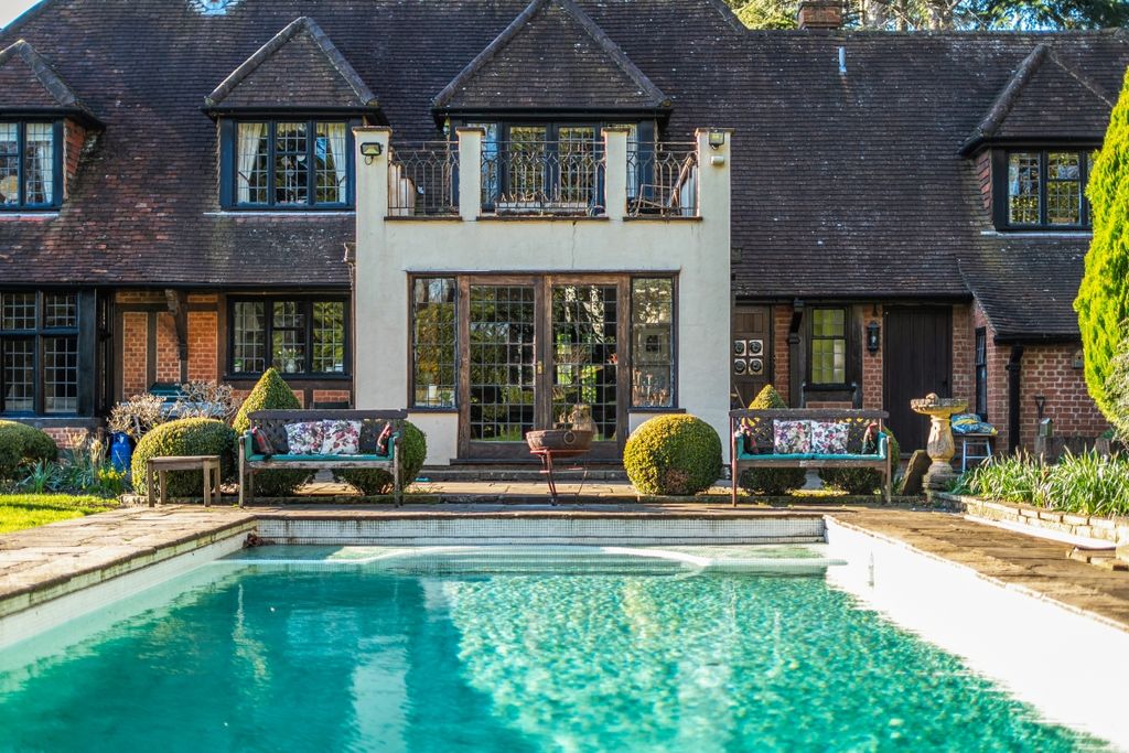 Property photo 2 of 24 1419637-71-69A5c4...