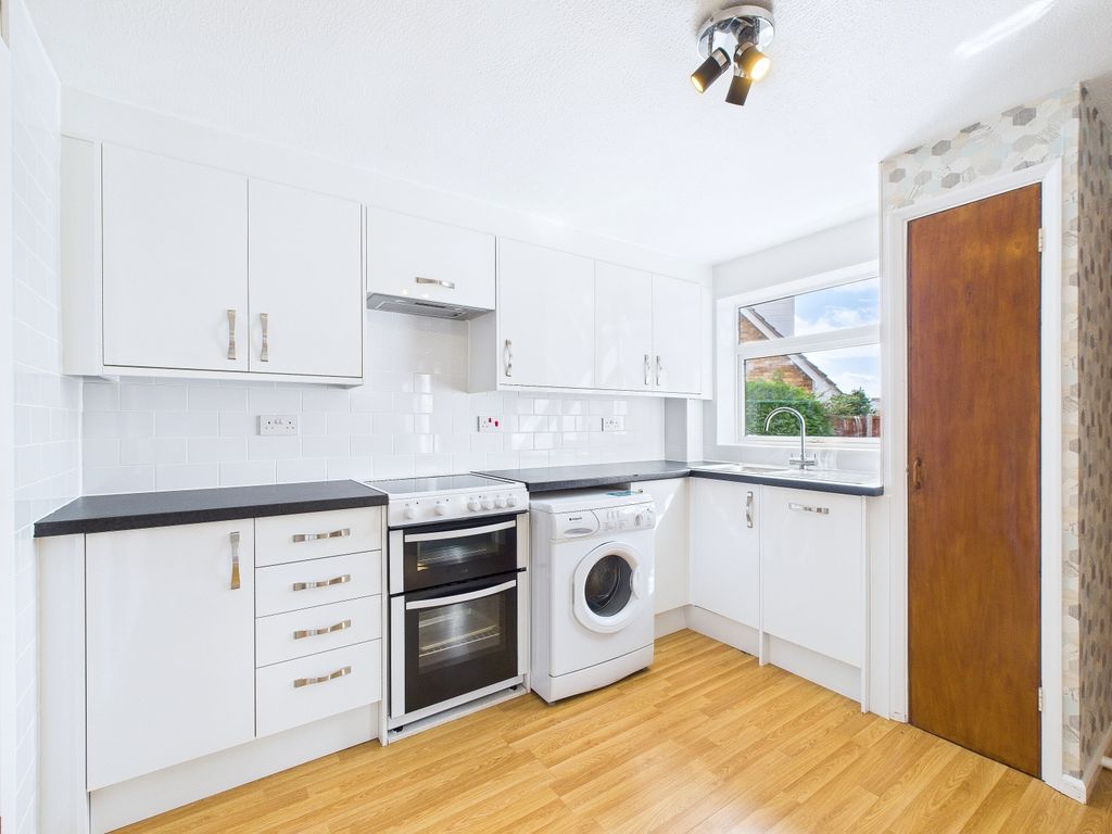 Property photo 3 of 11 Cam01909G0-Pr0398-Still018