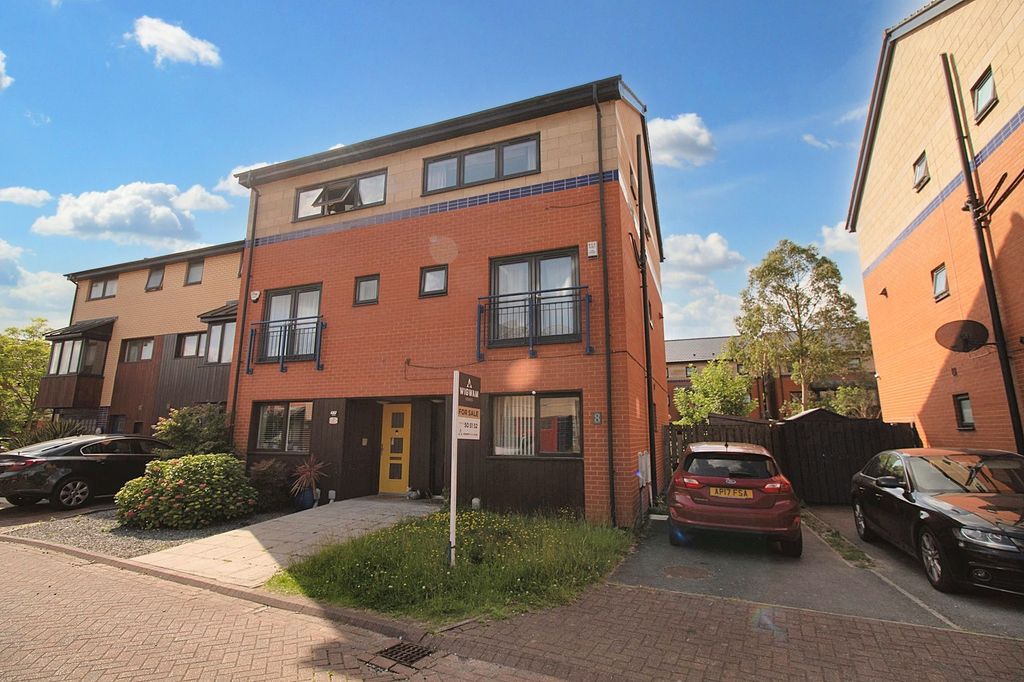 Property photo 1 of 22