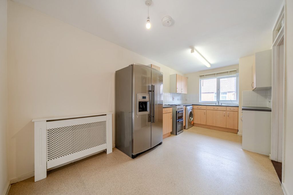 Property photo 3 of 19 1471987-15-6A218A...