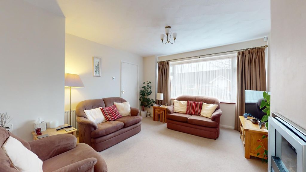 Property photo 3 of 13