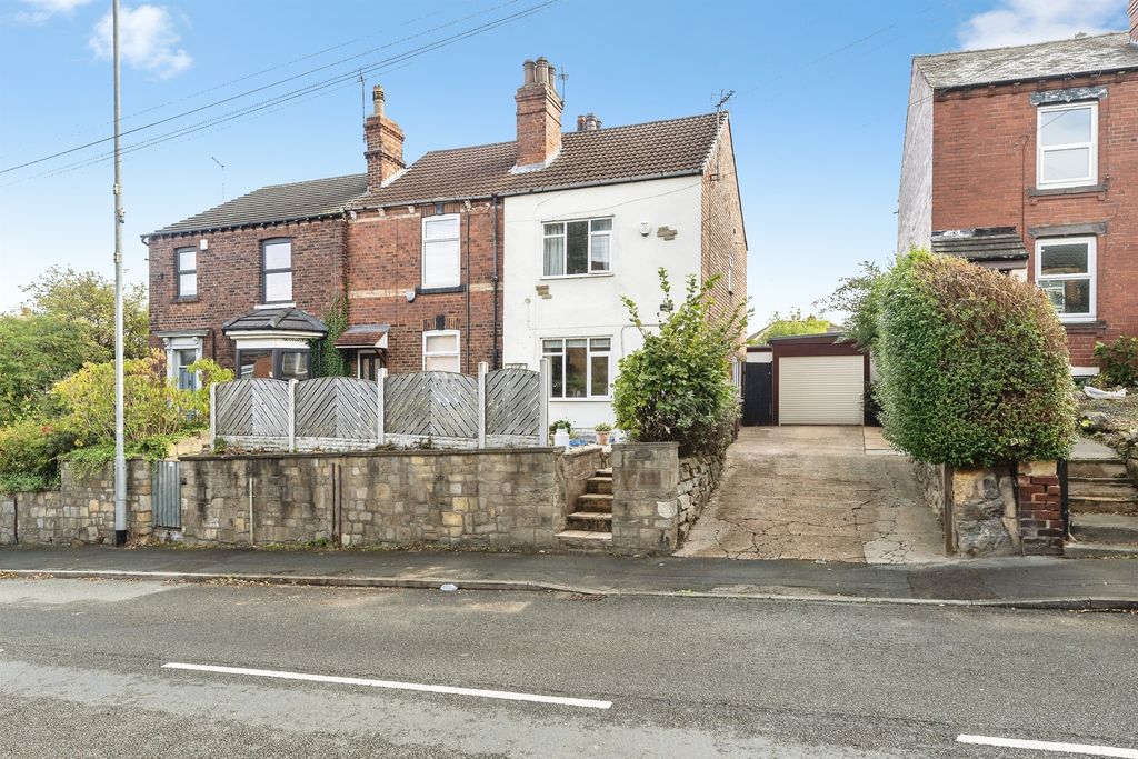Property photo 2 of 15