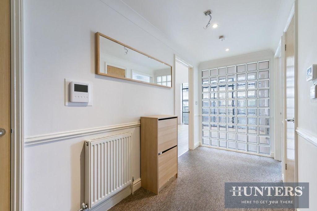 Property photo 3 of 12 Ferry Lane,  (5).Jpg