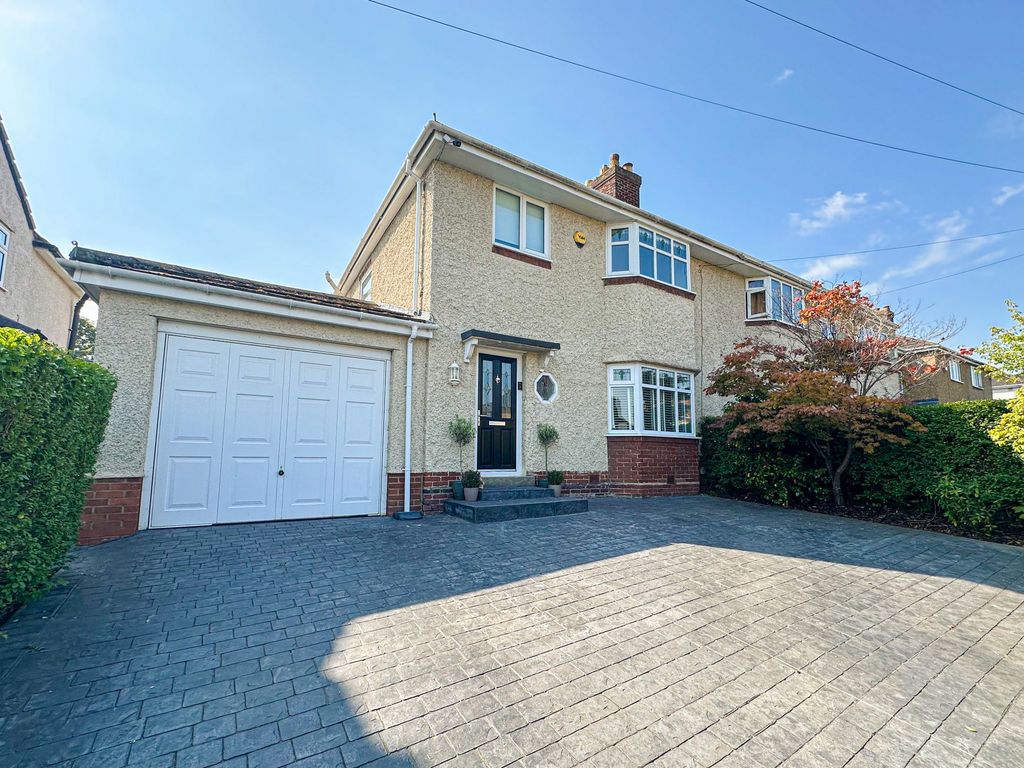 Property photo 1 of 22