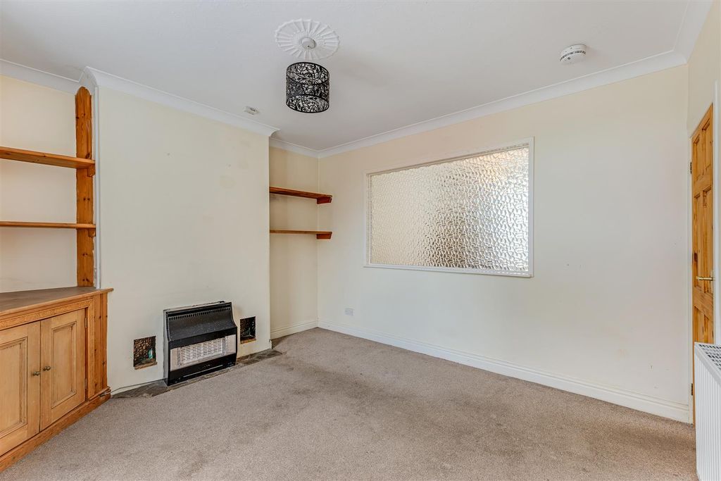 Property photo 2 of 13 Img_8012.Jpg