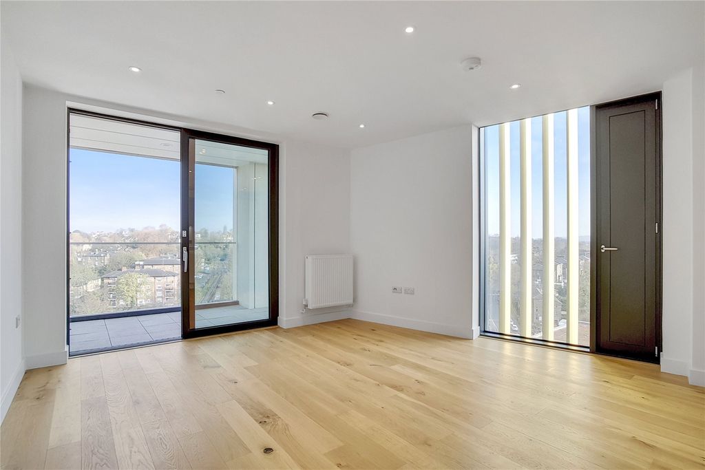 Property photo 1 of 8 Picture No. 20