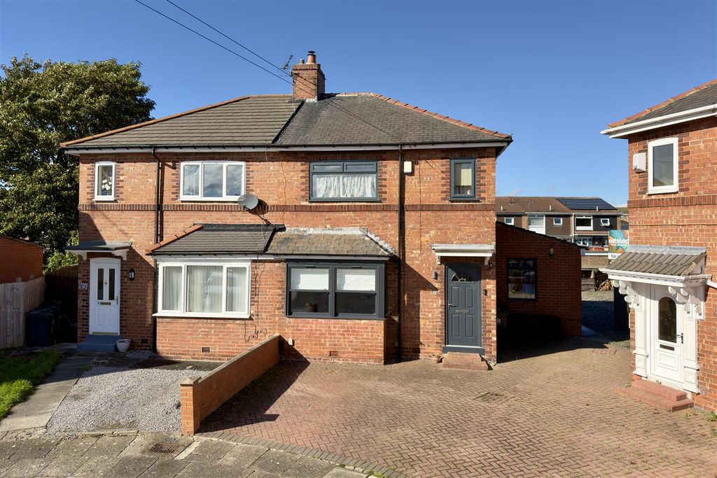 Property photo 1 of 26