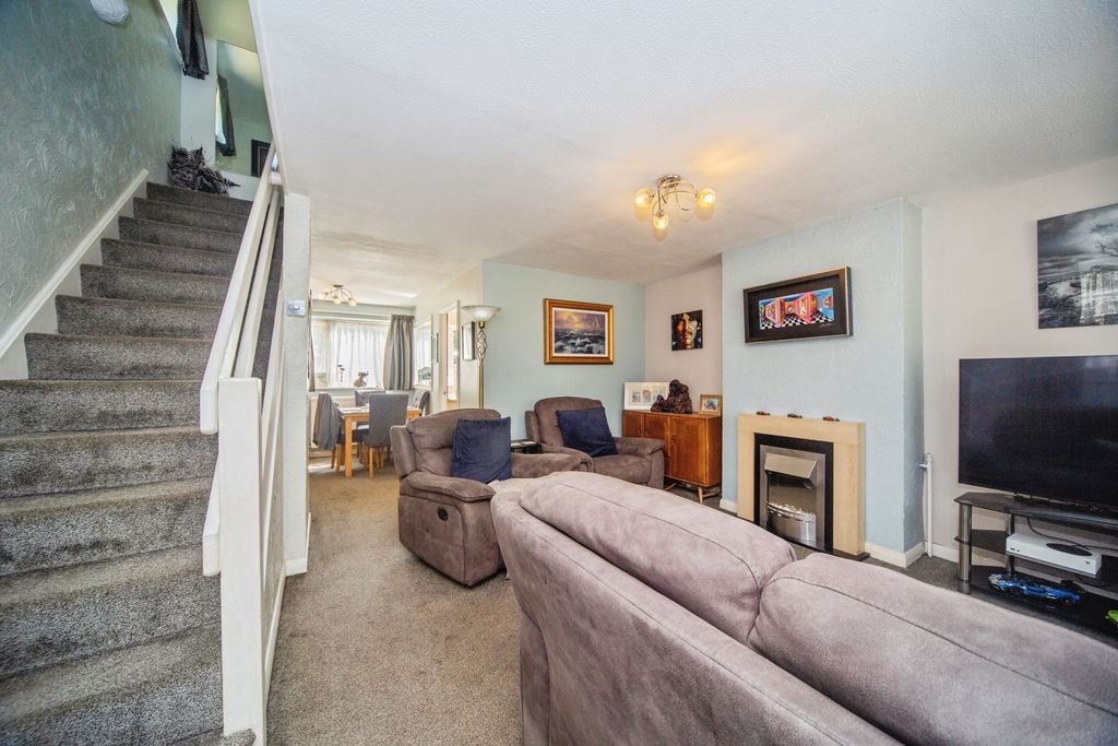 Property photo 2 of 16 Pbox-Img.Jpg