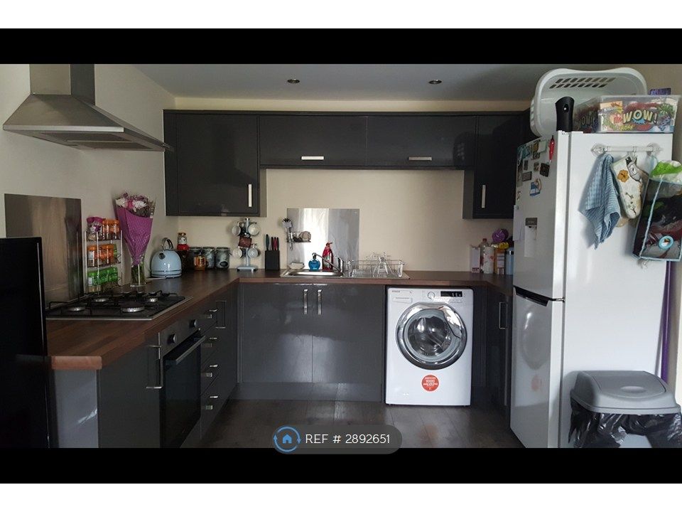 Property photo 2 of 3
