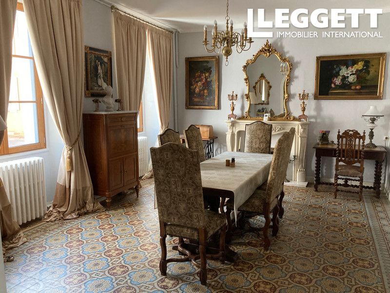 Property photo 2 of 10