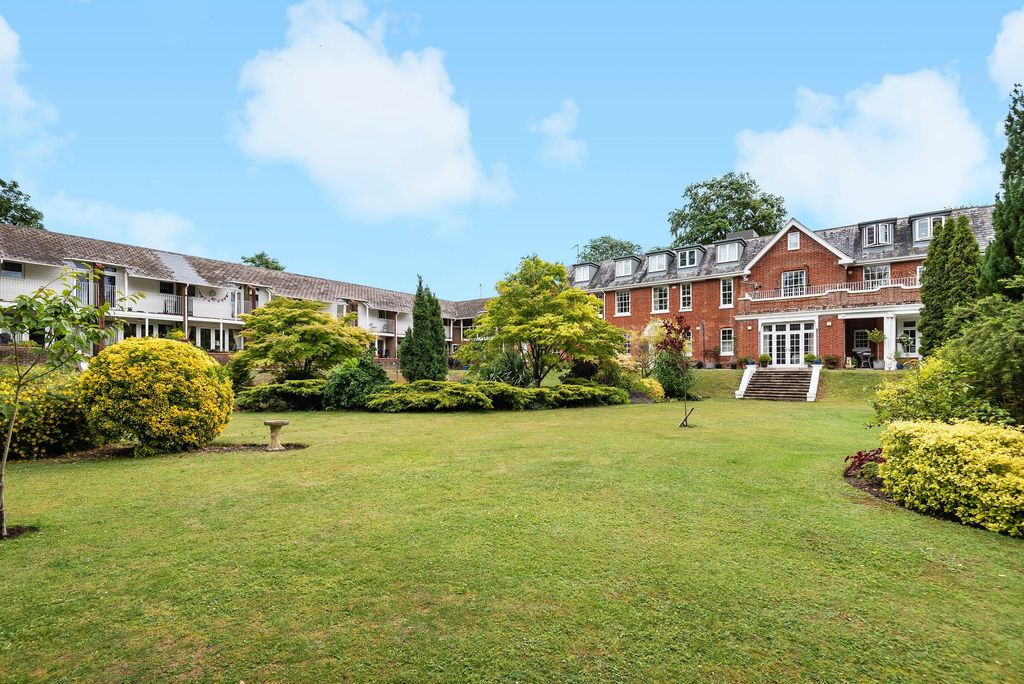 Property photo 2 of 15