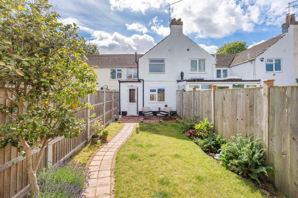 Property photo 2 of 18