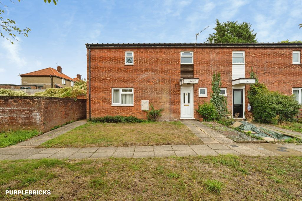 Property photo 2 of 23