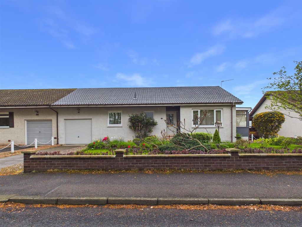 Property photo 1 of 18 Cam03924G0-Pr0018-Still024.Jpg