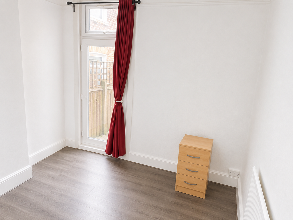 Property photo 1 of 4