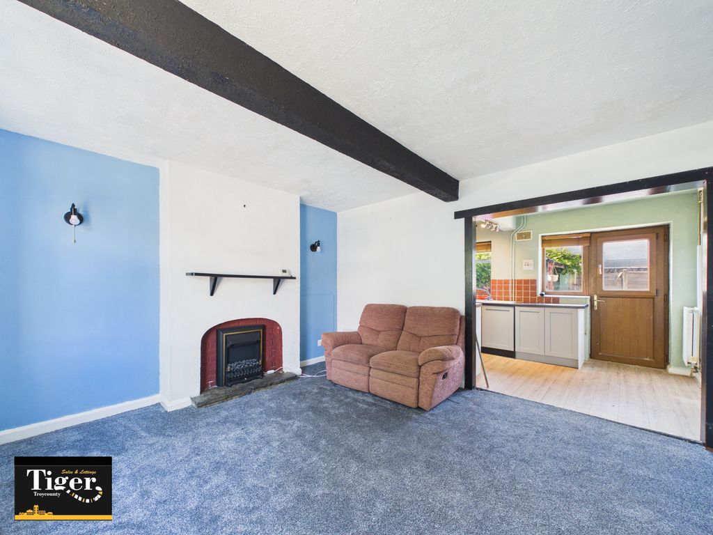 Property photo 3 of 13