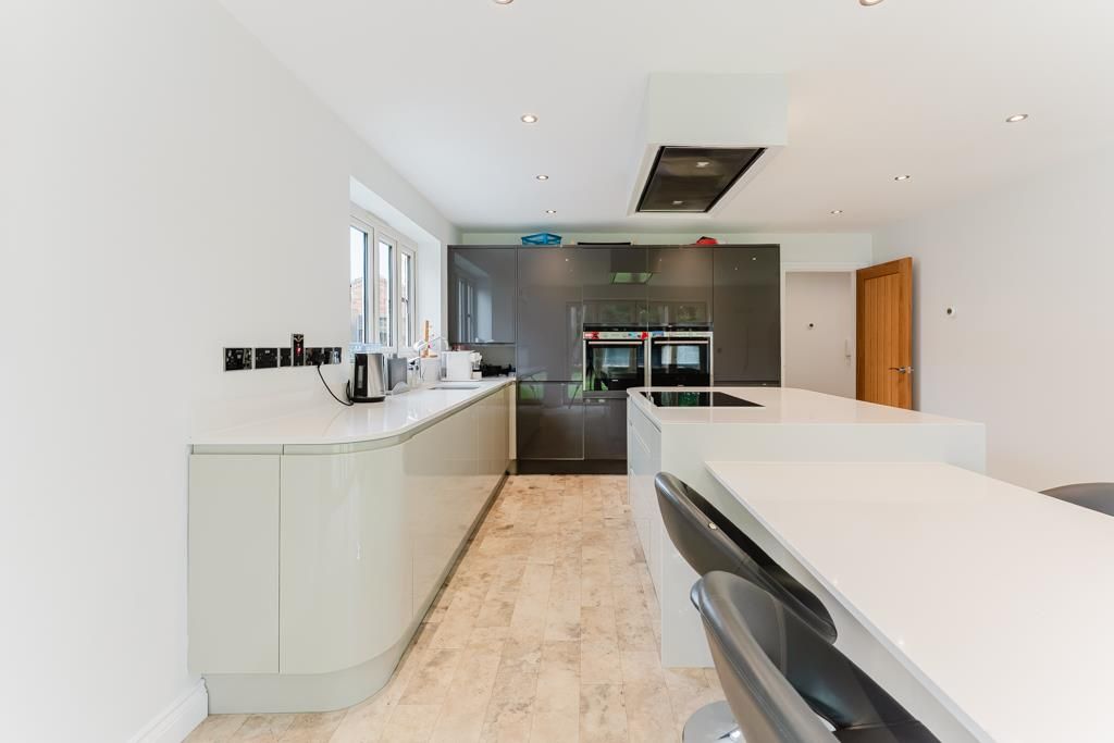 Property photo 3 of 44 244D Barton Road, Barton Seagrave-36.Jpg