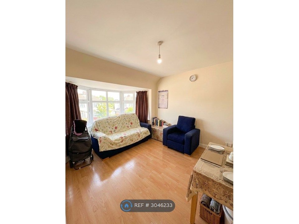 Property photo 2 of 6
