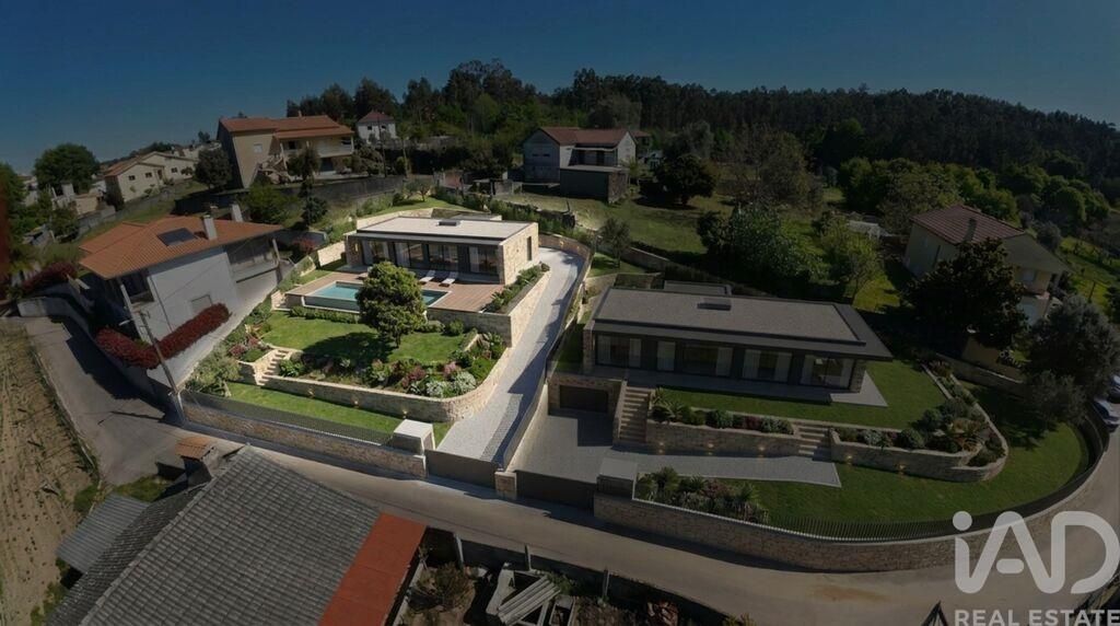 Property photo 1 of 5