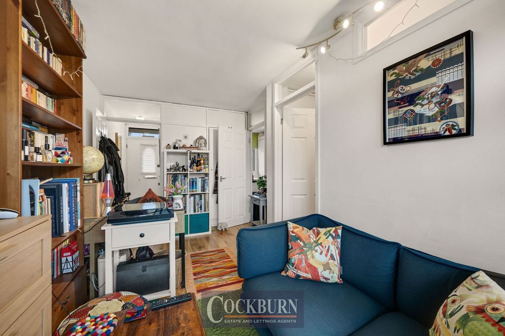 Property photo 3 of 14