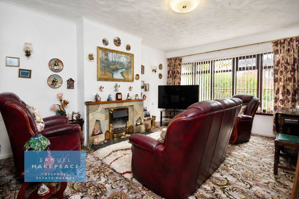 Property photo 3 of 13 Gallery