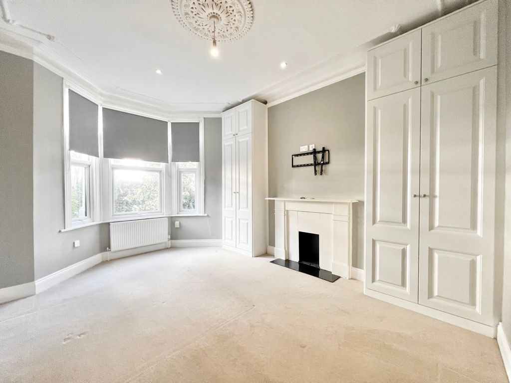 Property photo 2 of 14 Gallery