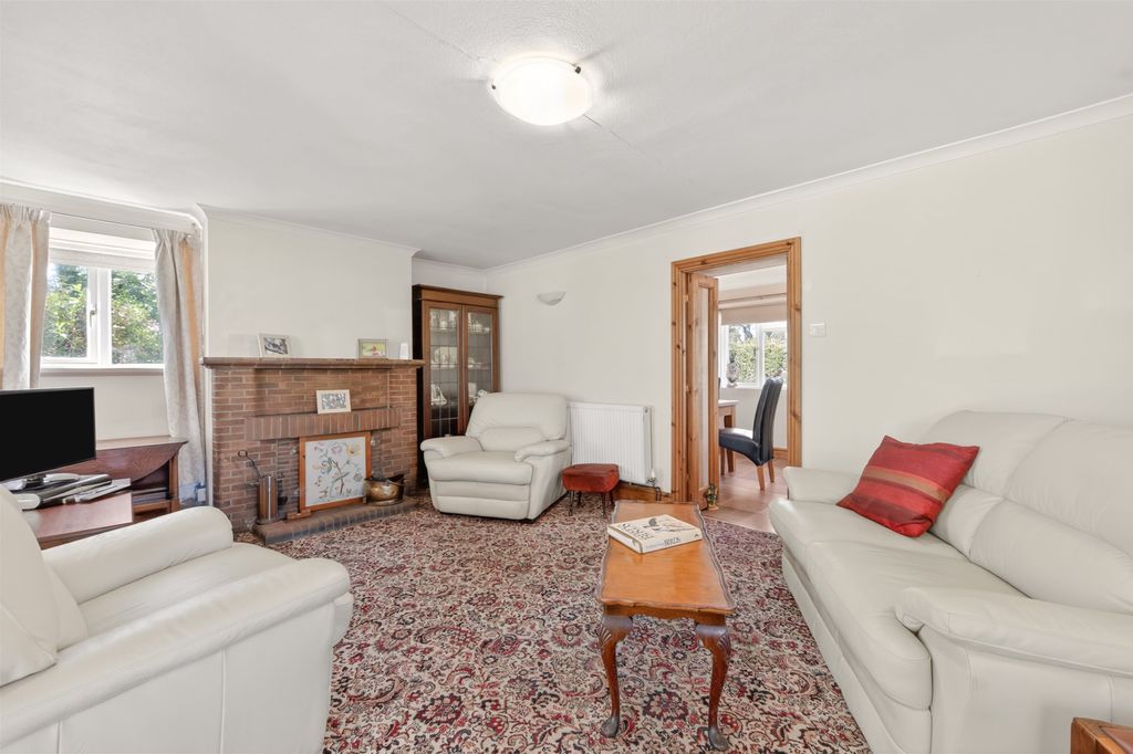 Property photo 3 of 22
