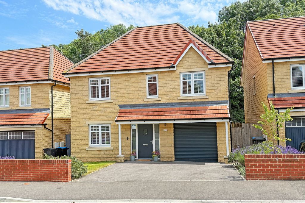 Property photo 1 of 25