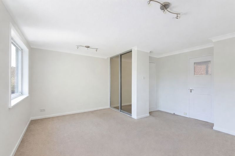 Property photo 3 of 5 Photo 6