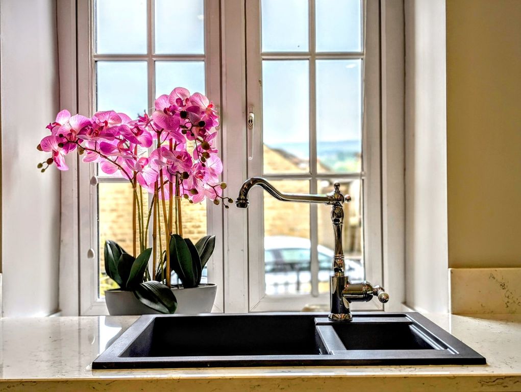 Property photo 3 of 31 Picture No. 03