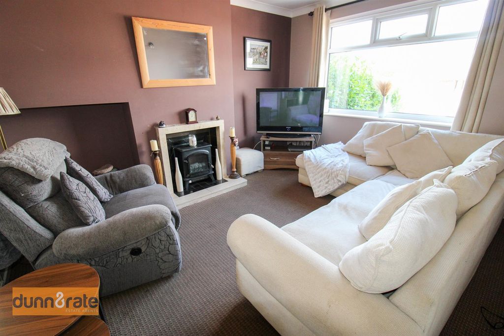 Property photo 2 of 16 Img_8726.Jpg