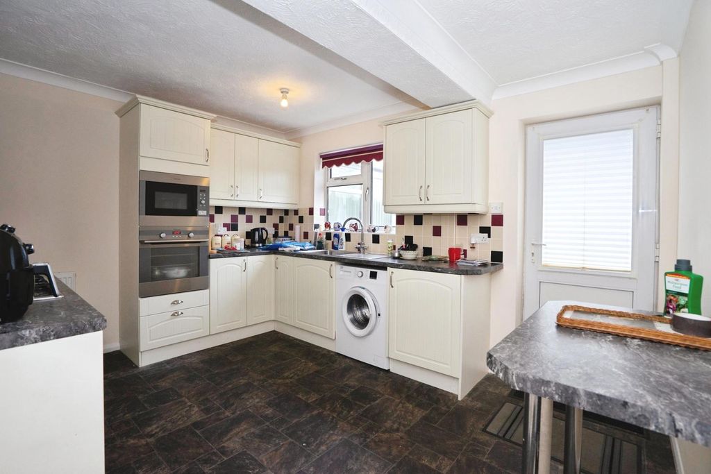 Property photo 2 of 19 Pbox-Img.Jpg