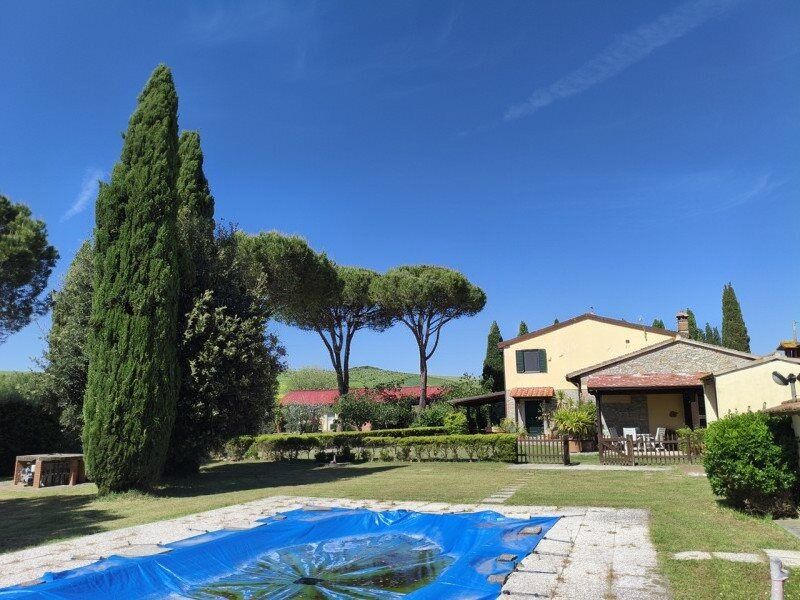 Property photo 1 of 65